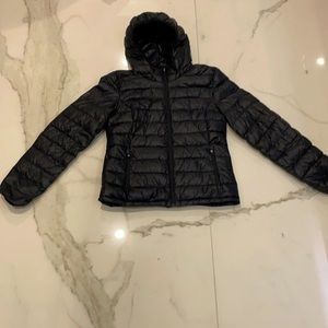 Aritzia short piffer jacket